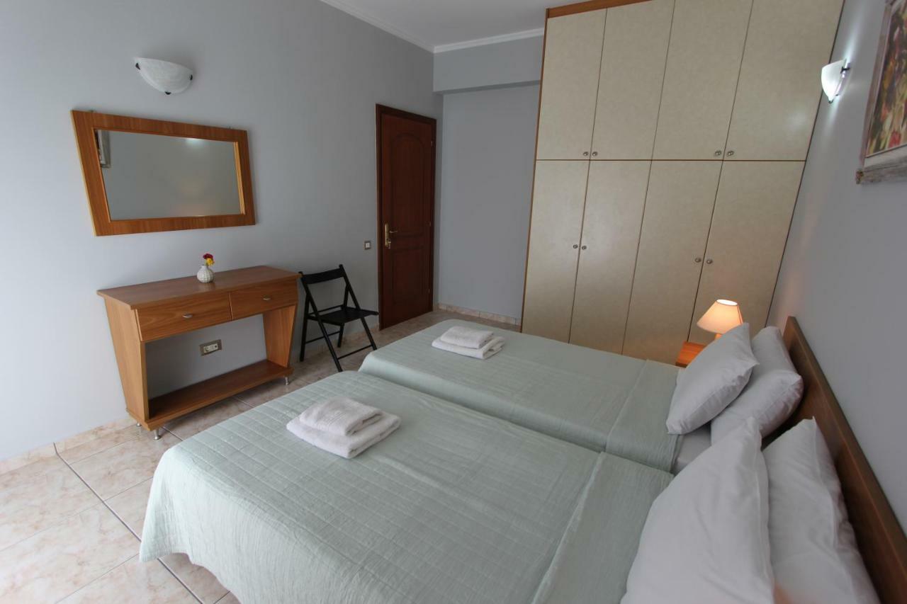 Tosis Apartments Svoronata Eksteriør billede